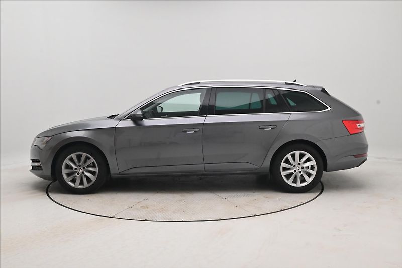Škoda Superb 2,0 TDI 110 kW DSG STYLE Záruk - fotka 8 z 30