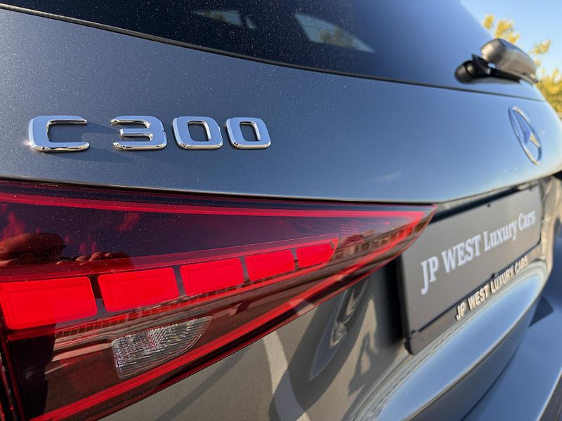 Mercedes-Benz Třídy C (2025) 300T 4Matic AMG Distronic 360° - fotka 7 z 41