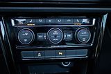 Volkswagen Touran 2.0 TDI, 110kW - náhled 32