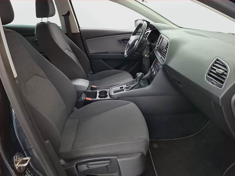 Seat Leon (2019) 1.6 TDI, Automat, Navi - fotka 9 z 17
