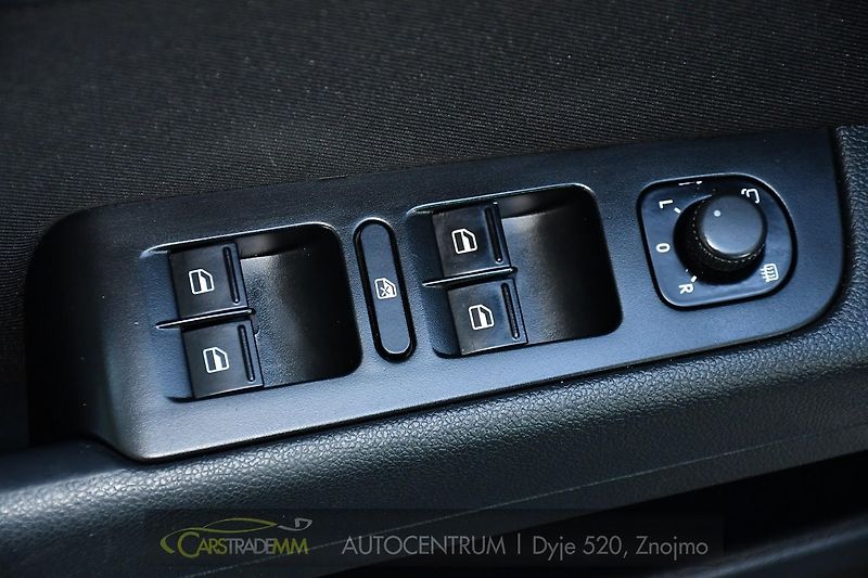 Škoda Superb 2,0TDi TAŽNÉ 2xKOLA - fotka 28 z 49