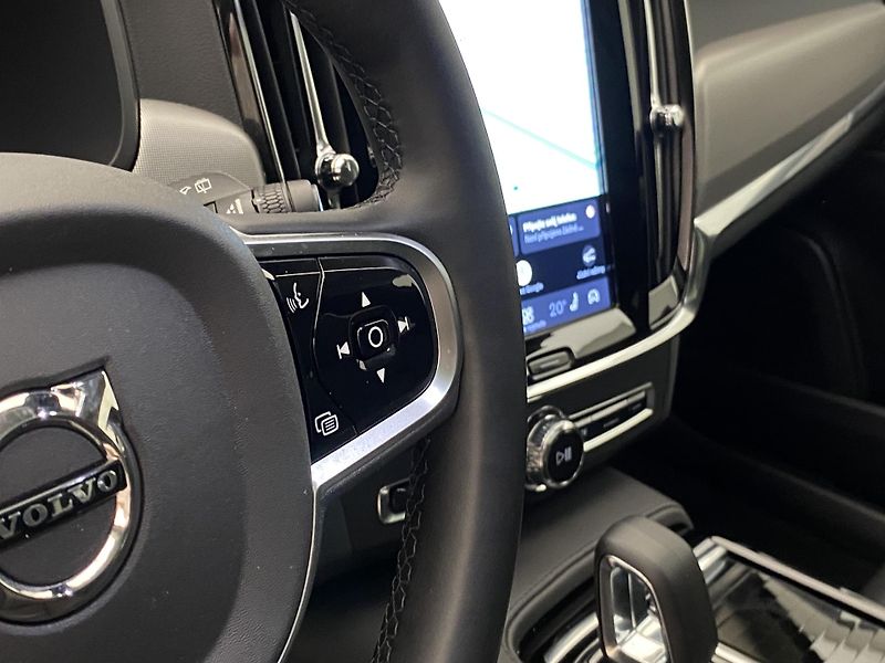Volvo V90 T6 AWD RECHARGE DARK PLUS AUT - fotka 21 z 62