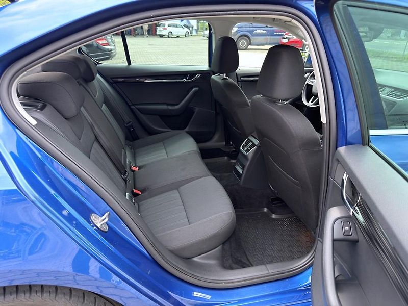 Škoda Octavia 1.4 TSI 110 kW ČR, serviska - fotka 10 z 17