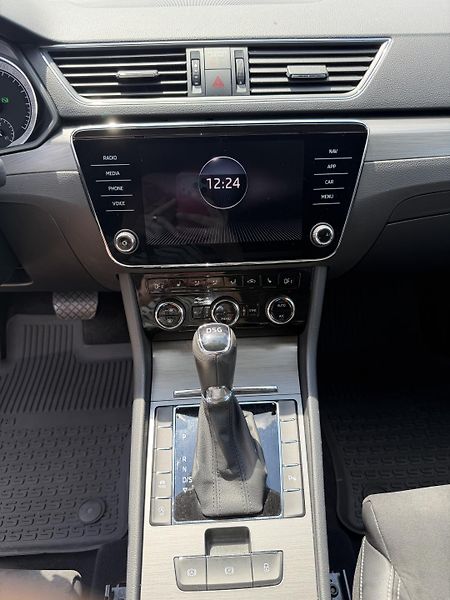Škoda Superb (2021) Style 2,0 TDI 110 kW DSG - aut - fotka 17 z 25
