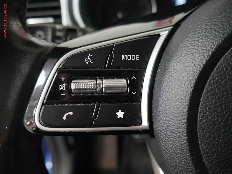 Kia Ceed (2023) 1.5 T- GDi, ČR, AC, kamera - fotka 14 z 21