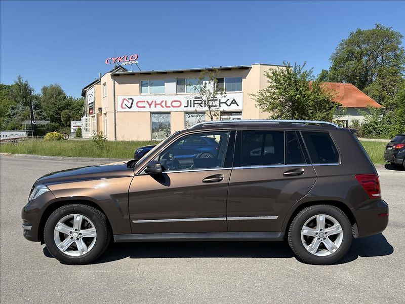 Mercedes-Benz GLK 3,0 350 CDI 195kW 4M,Navi,Kůže - fotka 38 z 40