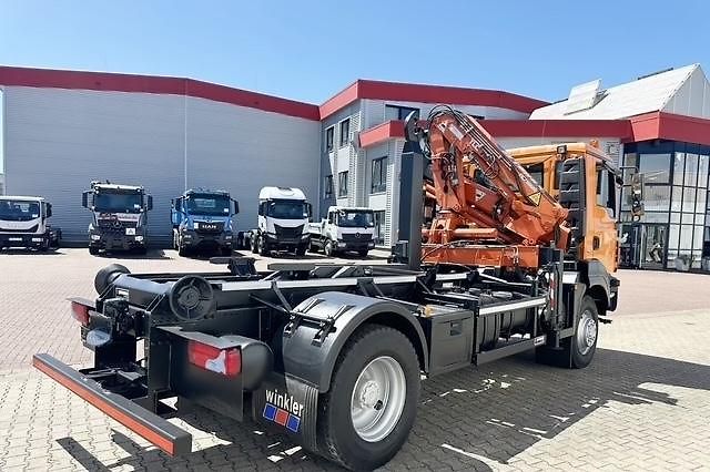 MAN TGM 15.250 4x4 hákový nat. s rukou - fotka 4 z 21