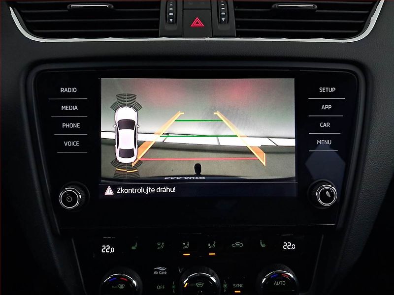 Škoda Octavia (2018) RS 2.0 TDI, 4X4, Automat - fotka 17 z 21