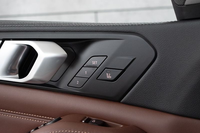 BMW X5 xDrive30d ///M*TAŽNÉ*LASER*ČR* - fotka 17 z 52