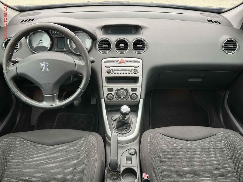 Peugeot 308 (2009) 2.0HDi 7míst, STK8/28, panor. - fotka 8 z 22