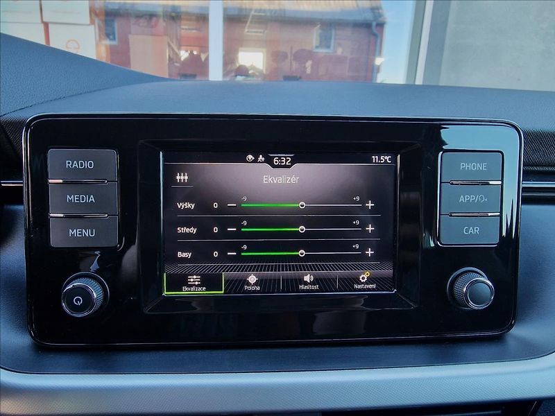 Škoda Scala 1.0TSI Ambition, ČR,1.Majitel - fotka 31 z 50