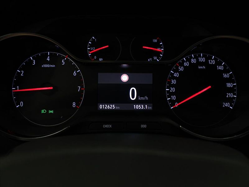 Opel Crossland 1,2 Turbo 81kW 12150km! ČR - fotka 24 z 24