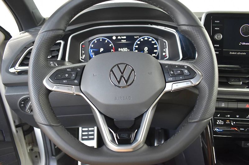 Volkswagen T-Roc (2025) R-Line 1.5TSI 110kW DSG - fotka 17 z 24