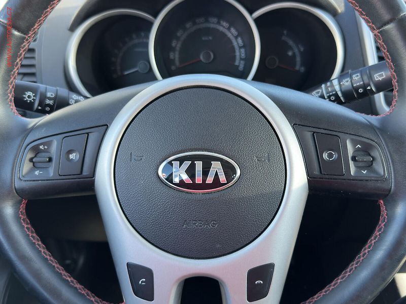 Kia Venga (2018) 1.4i, ČR, servis.kniha, AC - fotka 11 z 18