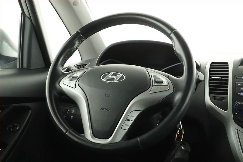 Hyundai ix20 (2015) 1.4 CRDi, Serv.kniha - fotka 8 z 13