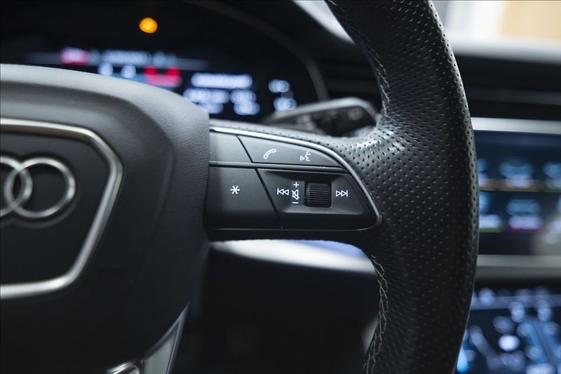 Audi Q7 3,0 TDI QUATTRO S-LINE 1. MAJ - fotka 22 z 51