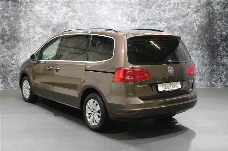 Volkswagen Sharan 2,0 TDI - fotka 3 z 29