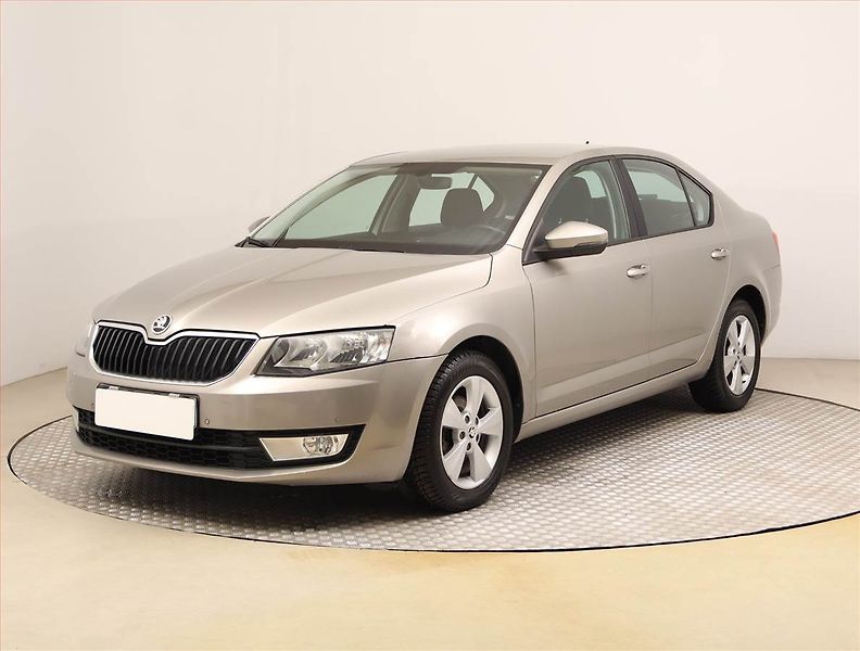 Škoda Octavia (2016) Ambition Plus 1.6 TDI - fotka 2 z 19