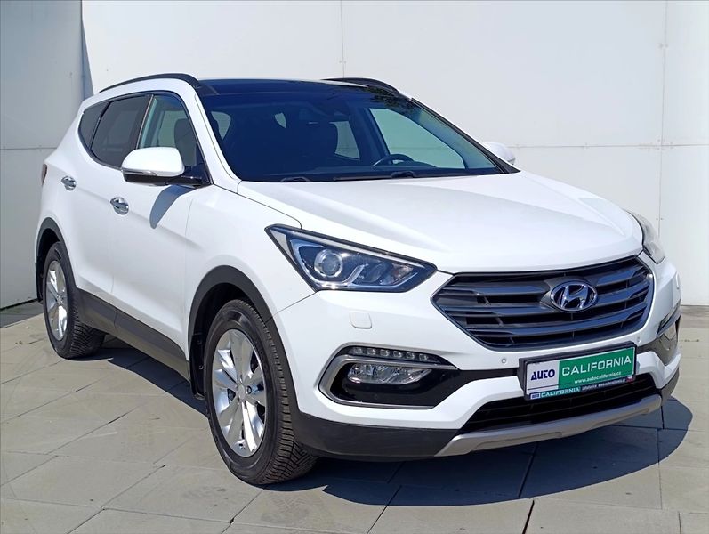 Hyundai Santa Fe 2,2 CRDi 4x4 Aut., Navi Kamera - fotka 4 z 45