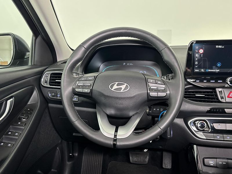 Hyundai i30 Smart DCT - fotka 18 z 26
