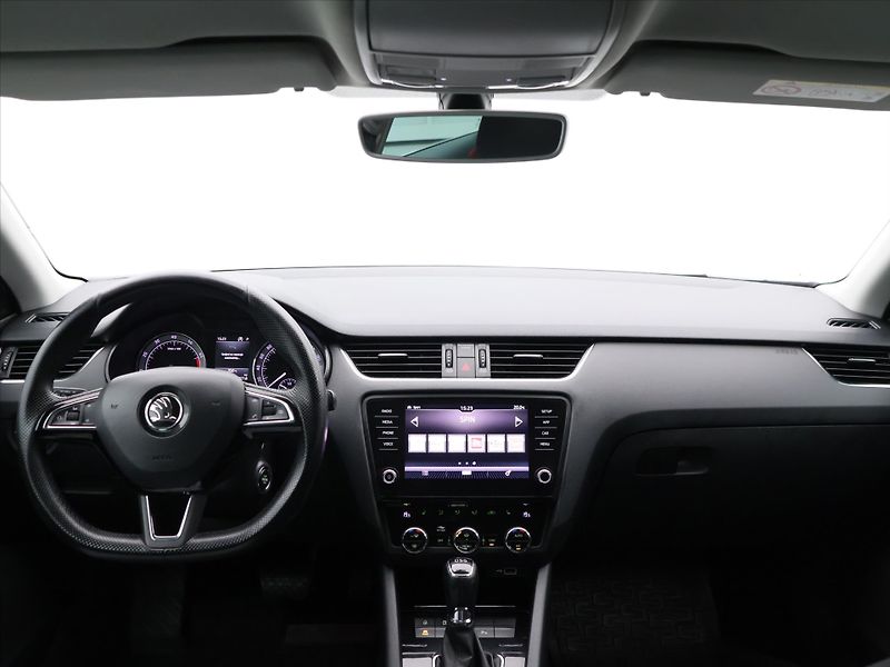 Škoda Octavia 1,4 TSI 110kW Style DSG LED CZ - fotka 23 z 30