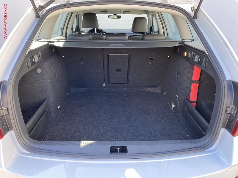 Škoda Octavia (2019) 1.6 TDi 4x4, 1.maj,ČR, Style - fotka 6 z 17