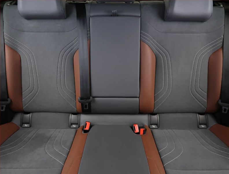 Volkswagen ID.4 (2021) Pro Perf. (82 kWh), digi klima - fotka 10 z 24