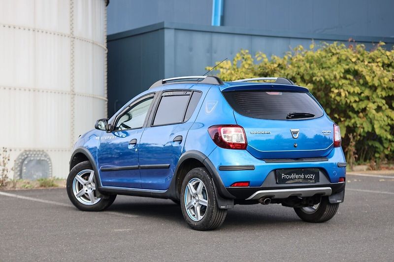 Dacia Sandero STEPWAY - fotka 2 z 16
