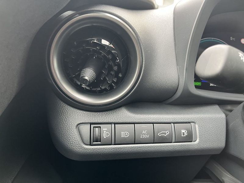 Toyota C-HR 2.0L PHEV Executive - fotka 18 z 29