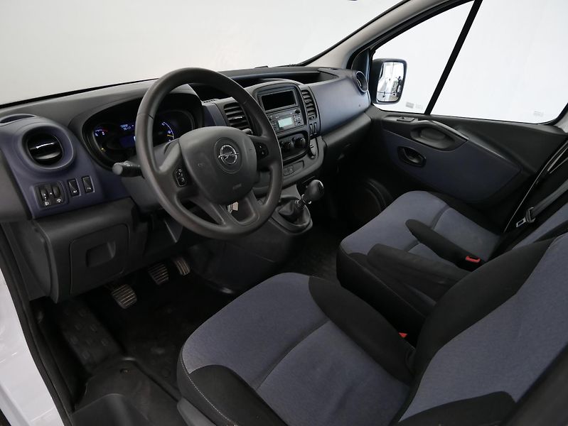 Opel Vivaro - fotka 14 z 24