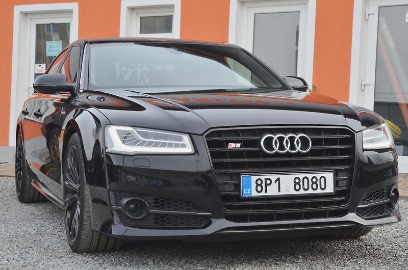 Audi S8 (2017) Plus 4.0 V8 605 PS Quattro - fotka 7 z 47
