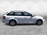 Škoda Octavia Combi 1.6 TDi Ambition - náhled 8