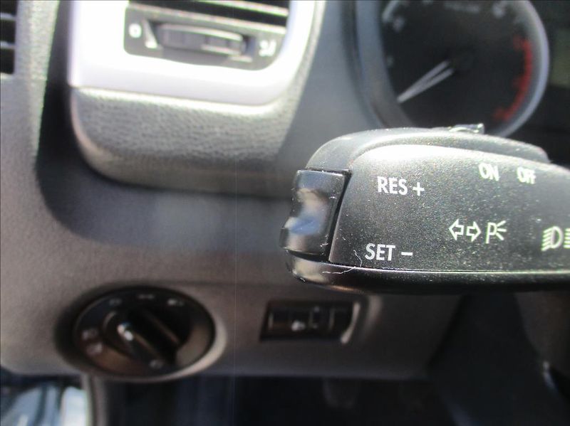 Škoda Fabia 1,4 i 16v, klima, serv.kniha, - fotka 24 z 38