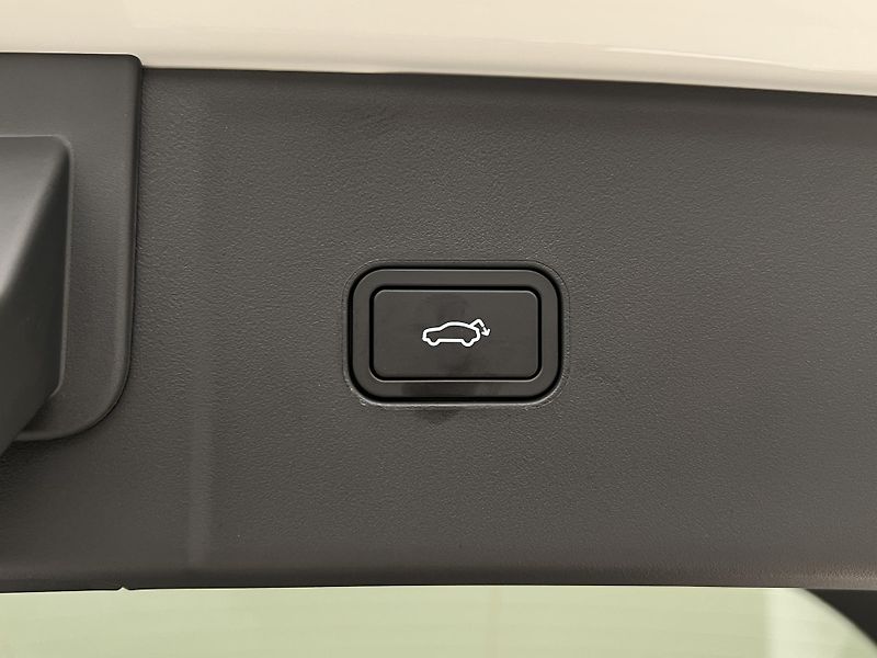 Lynk & Co 08 (2026) MORE PHEV - fotka 18 z 57