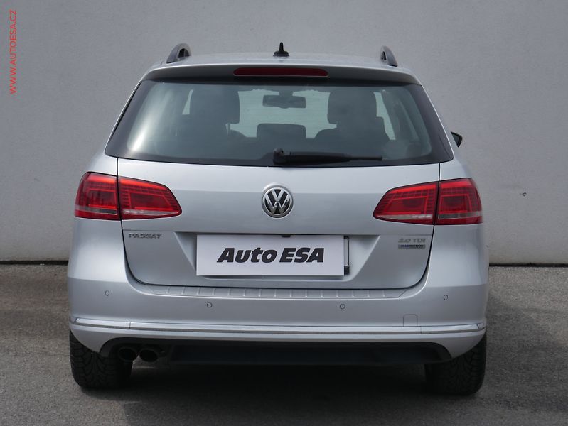 Volkswagen Passat (2013) 2.0TDi, Comfortline, DSG - fotka 5 z 20