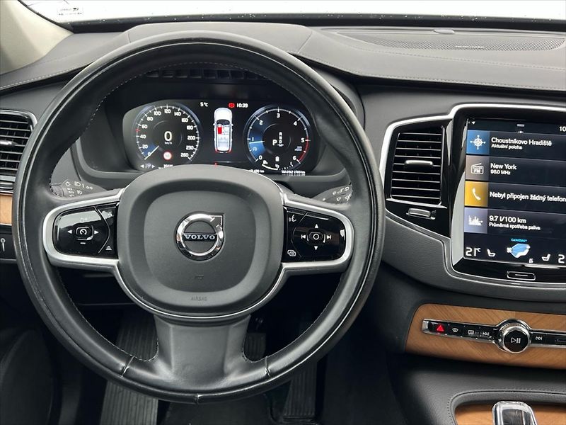 Volvo XC90 2,0 173 kW AWD 8A/T INSCRIPTIO - fotka 15 z 32