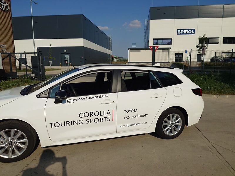 Toyota Corolla Comfort Business - fotka 4 z 8
