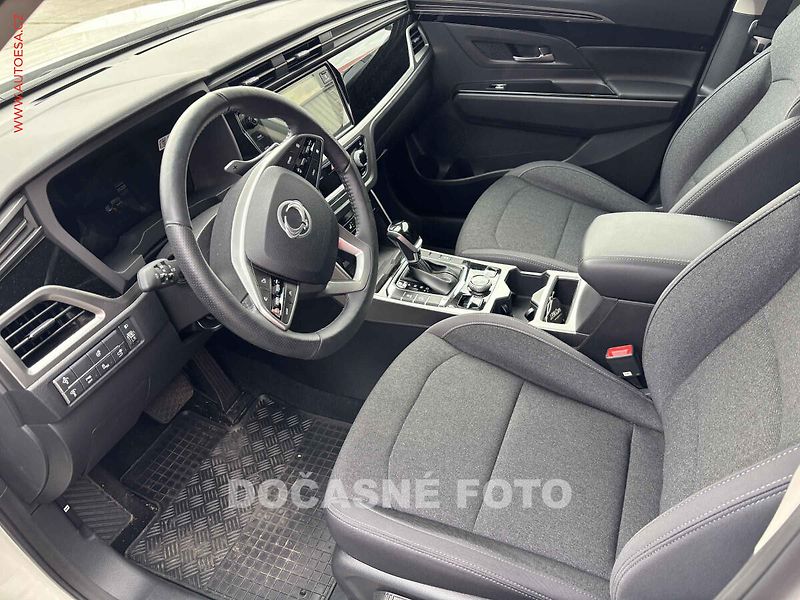 SsangYong Korando (2025) 1.5, 1.maj,ČR, servis.kniha - fotka 3 z 3