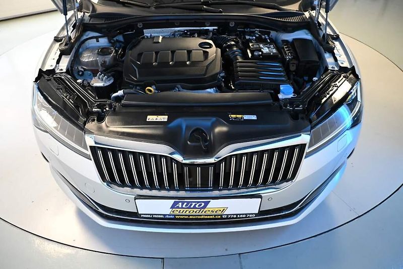 Škoda Superb (2024) 2.0 STYLE DSG LED Matrix ACC V - fotka 30 z 33