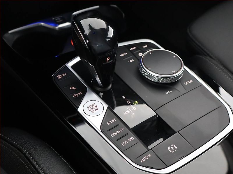 BMW Řada 1 (2019) Luxury Line 116d, Automat - fotka 10 z 18