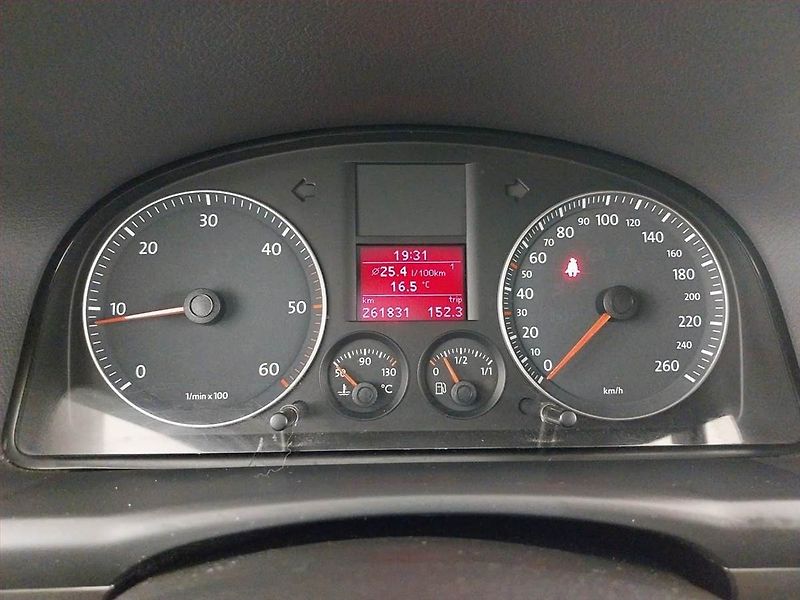 Volkswagen Touran (2007) 1.9 TDI, 7 míst, po STK, Tažné - fotka 11 z 17