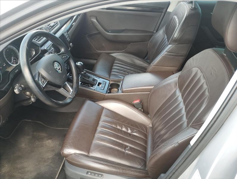 Škoda Superb 2,0 TDi 110KW LAURIN/KLEMENT - fotka 7 z 20