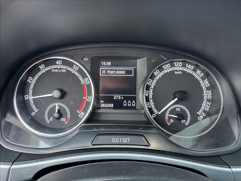 Škoda Fabia 1,0 TSI DPH tažné 1maj původČR - fotka 28 z 50