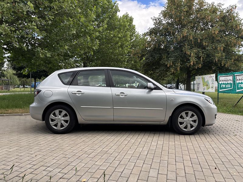 Mazda 3 1.6 Active - fotka 11 z 28