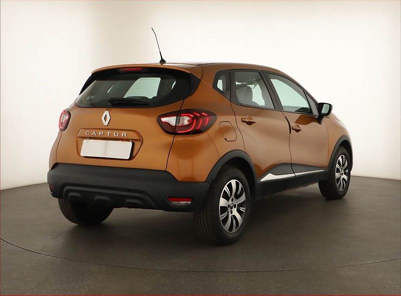 Renault Captur (2018) 0.9 TCe, Serv.kniha, Tempomat - fotka 5 z 15