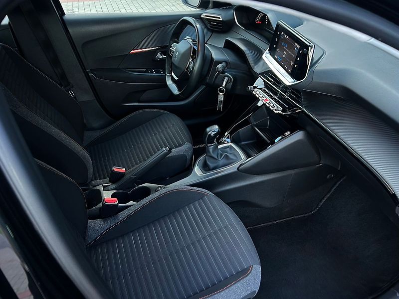 Peugeot 208 (2021) 1.2 PureTech, Active Pack - fotka 18 z 38