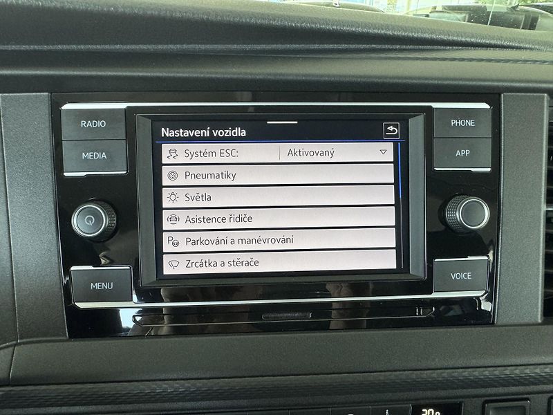 Volkswagen Caravelle 2,0TDI DSG*LONG*REZERVACE! - fotka 21 z 34