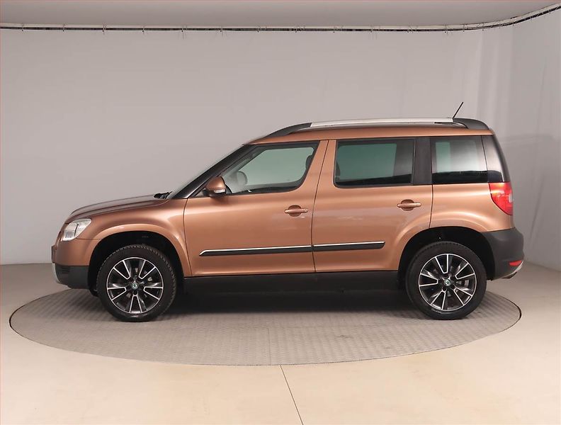 Škoda Yeti (2012) Ambition 1.4 TSI, Serv.kniha - fotka 3 z 17