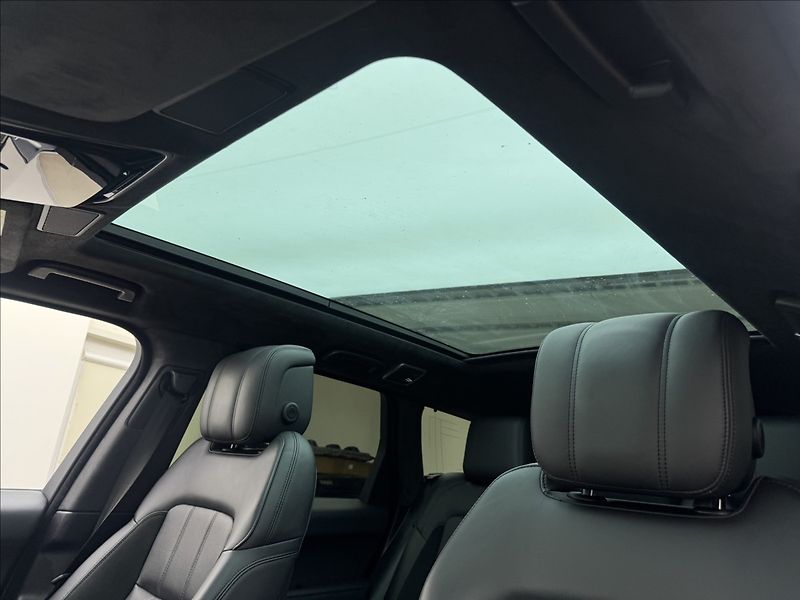 Land Rover Range Rover Sport 3,0 P400 HST HUD PANO DPH ČR - fotka 32 z 52
