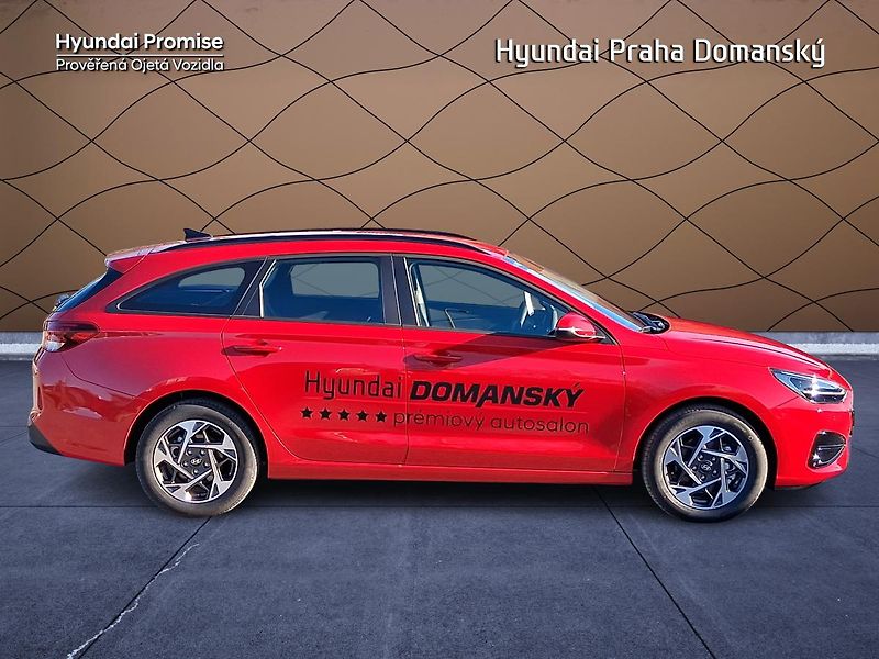 Hyundai i30 kombi 1.5T-GDi Mhev DCT Family - fotka 7 z 8